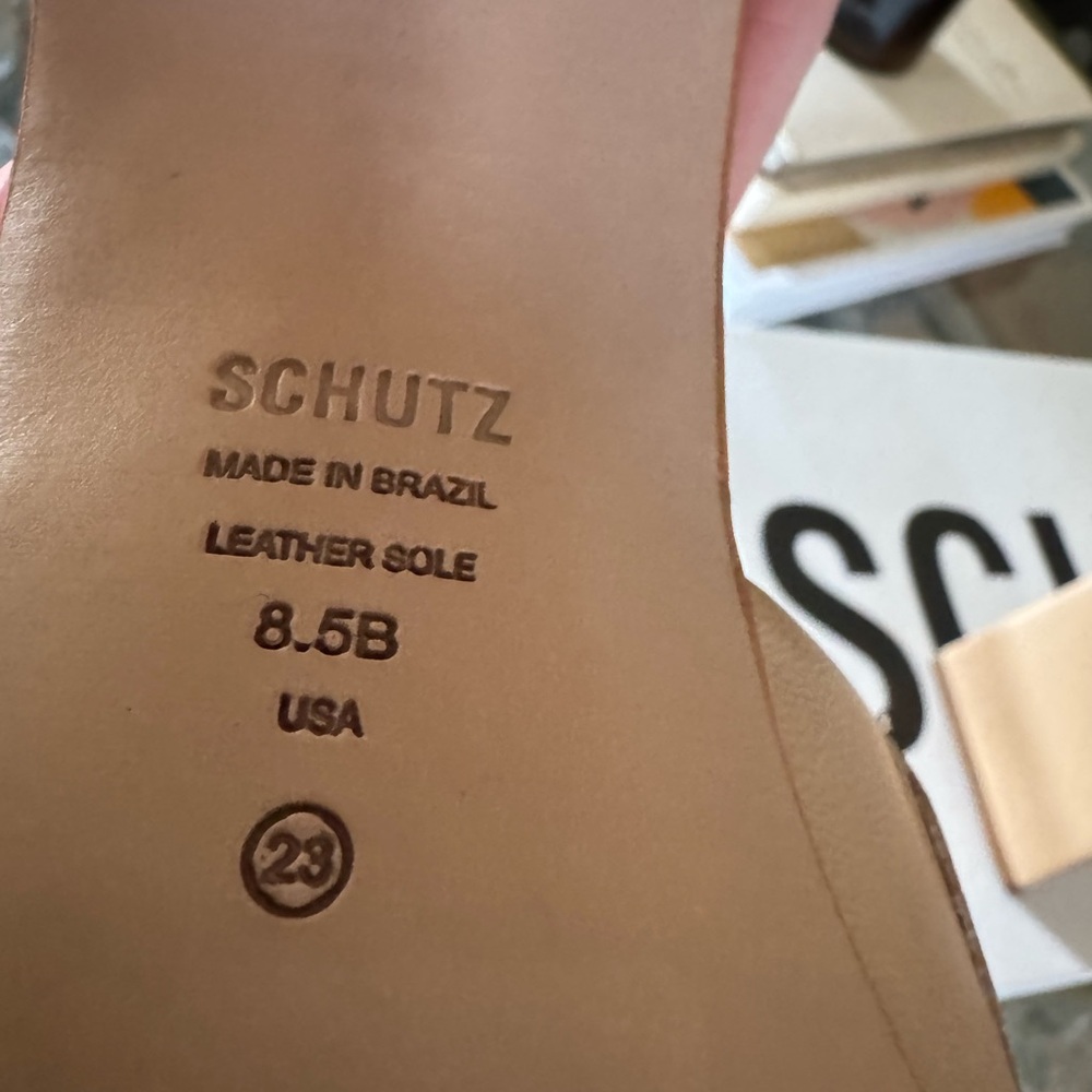 SCHUTZ Tan Leather Heels with Brazilian Craftsmanship